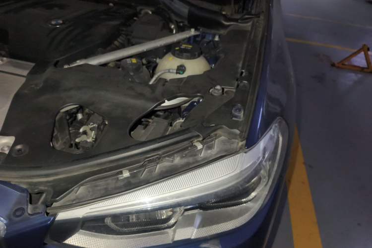 Used BMW X3 2018 xDrive25i M Sport Package China V Engine Bay Left