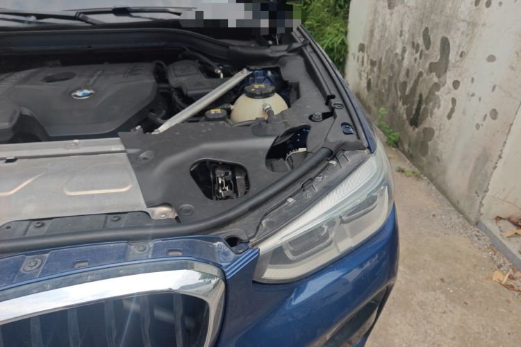 Used BMW X3 2018 xDrive30i Luxury Model with M Sport Package China V Emission Standard Engine Bay Left