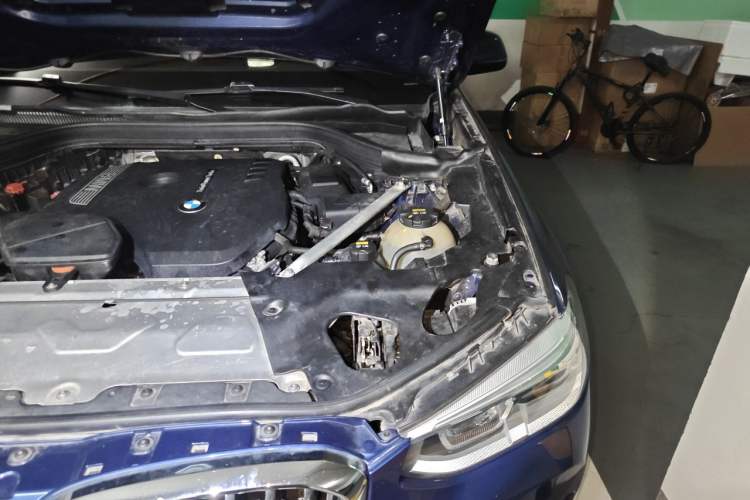 Used BMW X3 2018 xDrive25i Luxury Package China V Engine Bay Left