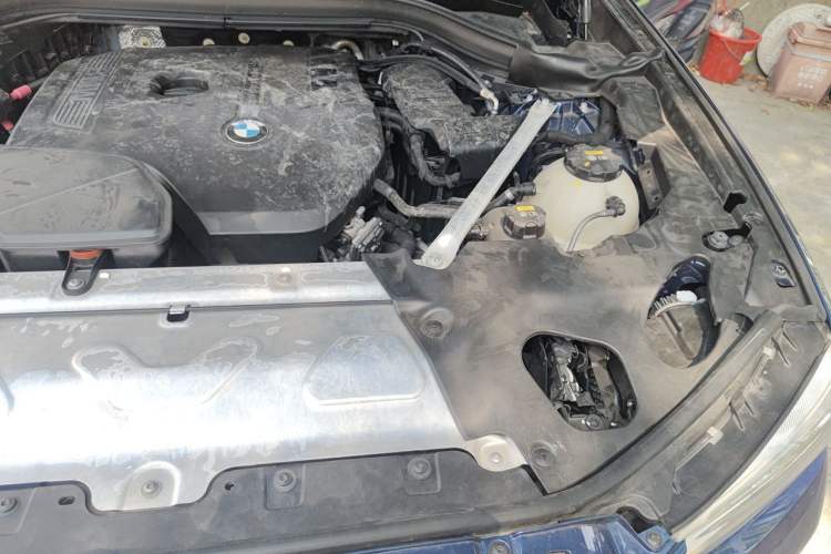 Used BMW X3 2018 xDrive30i Luxury Model with M Sport Package China V Emission Standard Engine Bay Left