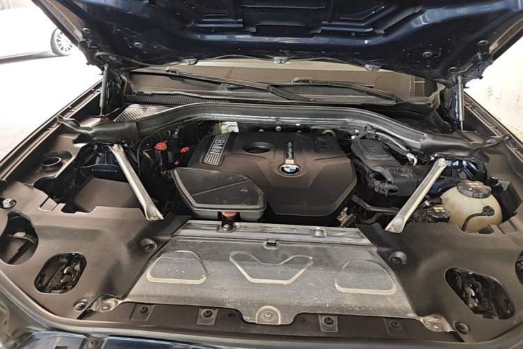 Used BMW X3 2018 xDrive28i M Sport Package China VI Engine Bay