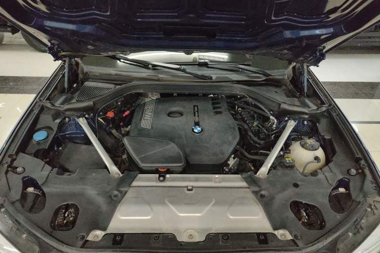 Used BMW X3 2018 xDrive28i M Sport Package China VI Engine Bay