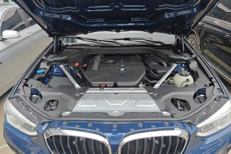 Used BMW X3 2018 xDrive25i M Sport Package China VI Engine Bay