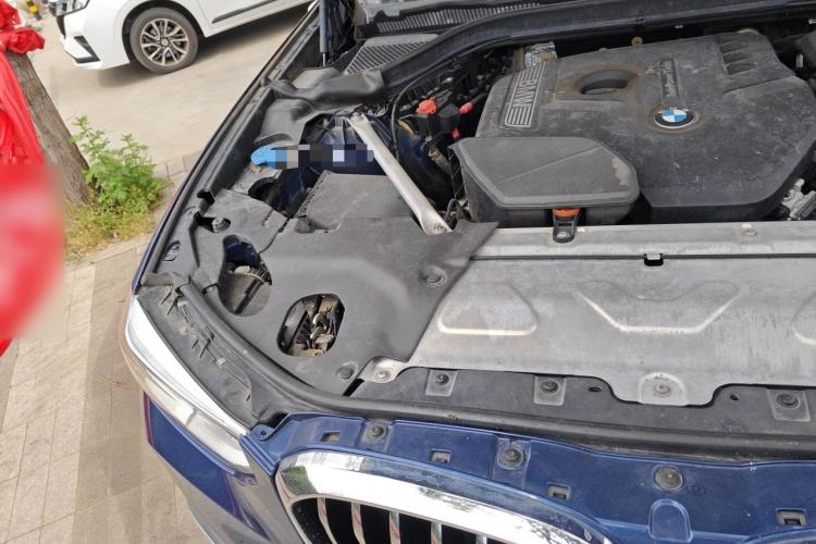 Used BMW X3 2018 xDrive28i Luxury Package China VI Emission Standard Engine Bay Right