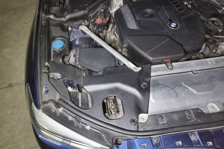 Used BMW X3 2018 xDrive28i M Sport Package China VI Engine Bay Right