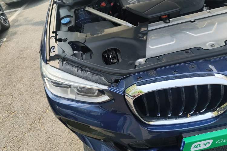 Used BMW X3 2018 xDrive25i M Sport Package China VI Engine Bay Right
