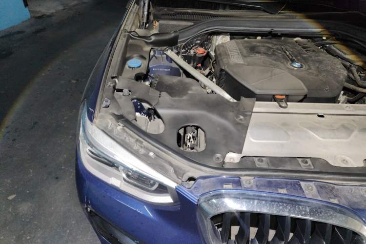 Used BMW X3 2018 xDrive25i M Sport Package China V Engine Bay Right