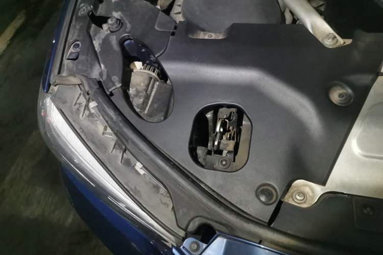 Used BMW X3 2018 xDrive25i M Sport Package China V Engine Bay Right