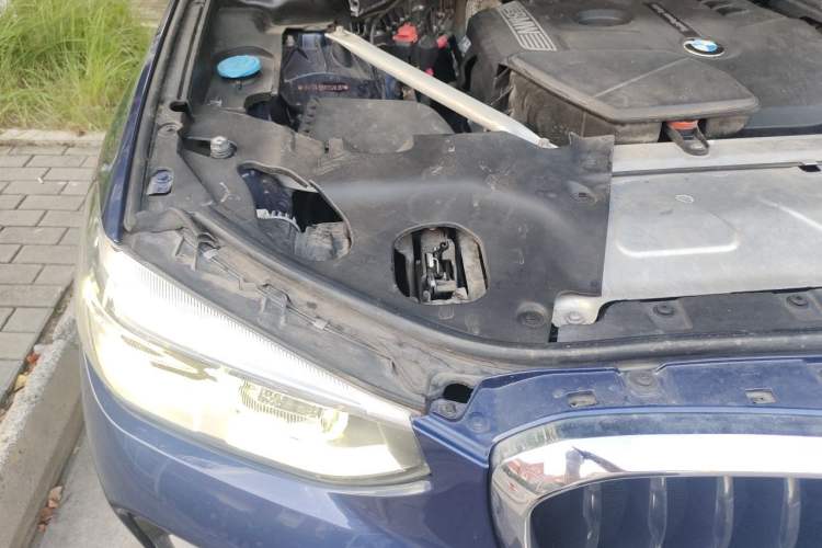 Used BMW X3 2018 xDrive25i M Sport Package China VI Engine Bay Right