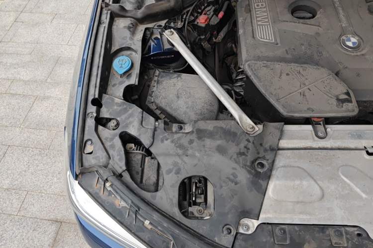 Used BMW X3 2018 xDrive25i Luxury Package China V Engine Bay Right