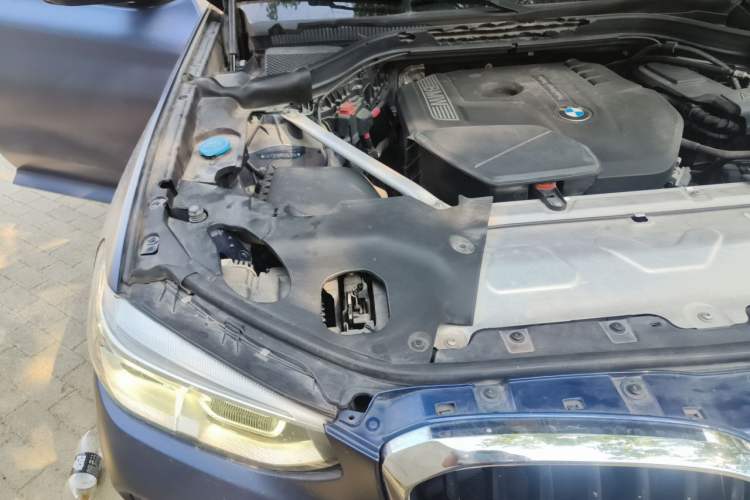 Used BMW X3 2018 xDrive28i M Sport Package China V Emission Standard Engine Bay Right