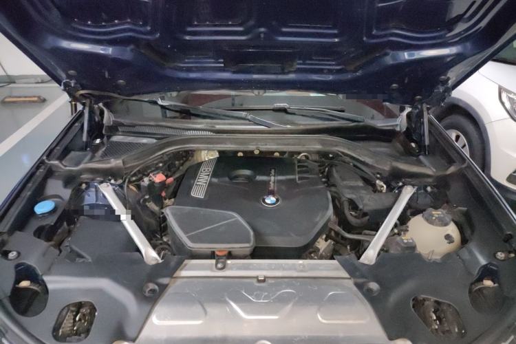 Used BMW X3 2018 xDrive28i Luxury Package China VI Emission Standard Engine Bay