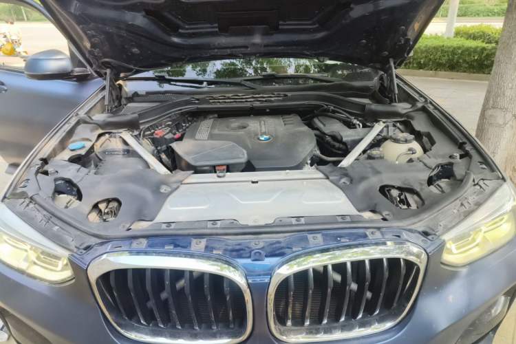 Used BMW X3 2018 xDrive28i M Sport Package China V Emission Standard Engine Bay