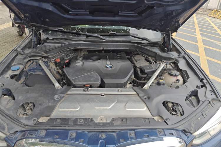 Used BMW X3 2018 xDrive25i M Sport Package China VI Engine Bay