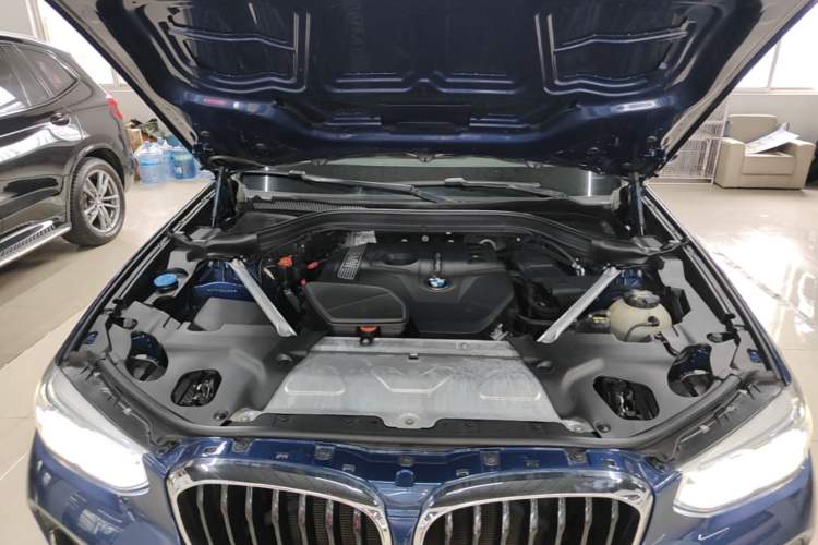 Used BMW X3 2018 xDrive25i M Sport Package China VI Engine Bay