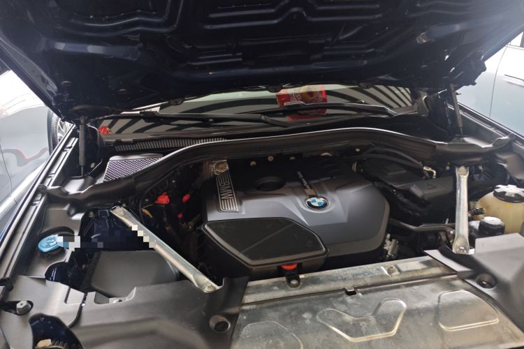 Used BMW X3 2018 xDrive25i Luxury Package China VI Emission Standard Engine Bay