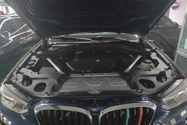 Used BMW X3 2018 xDrive30i Luxury Edition M Sport Package China VI Engine Bay