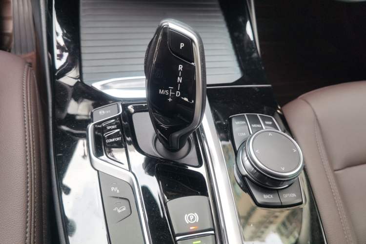 Used BMW X3 2018 xDrive25i Luxury Package China VI Emission Standard Gear Lever