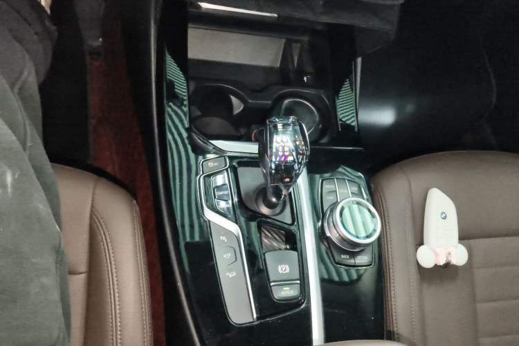 Used BMW X3 2018 xDrive25i Luxury Package China VI Emission Standard Gear Lever