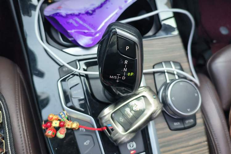 Used BMW X3 2018 xDrive28i Luxury Package China VI Emission Standard Gear Lever