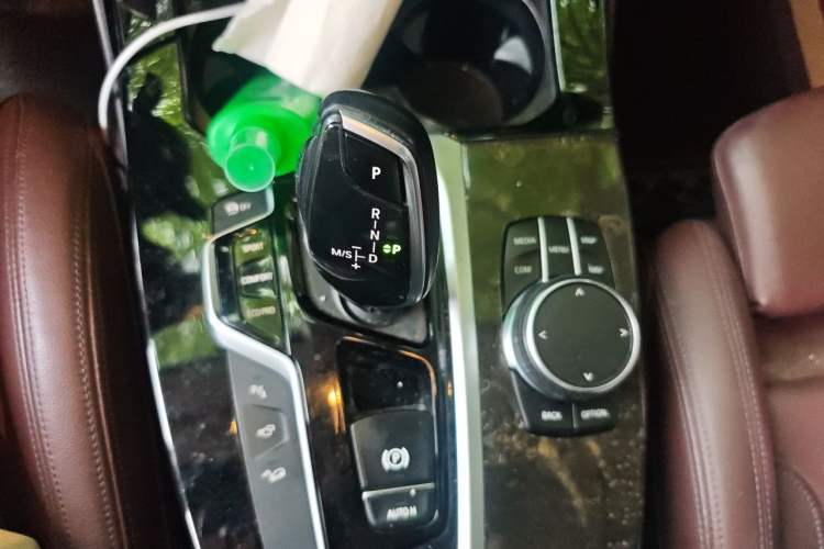 Used BMW X3 2018 xDrive30i Luxury Edition M Sport Package China VI Gear Lever