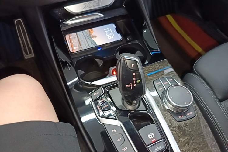 Used BMW X3 2018 xDrive30i Luxury Edition M Sport Package China VI Gear Lever