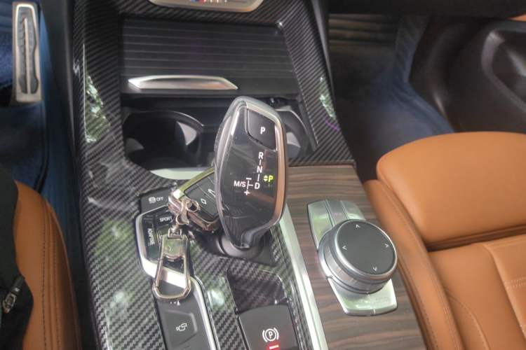 Used BMW X3 2018 xDrive30i Luxury Edition M Sport Package China VI Gear Lever