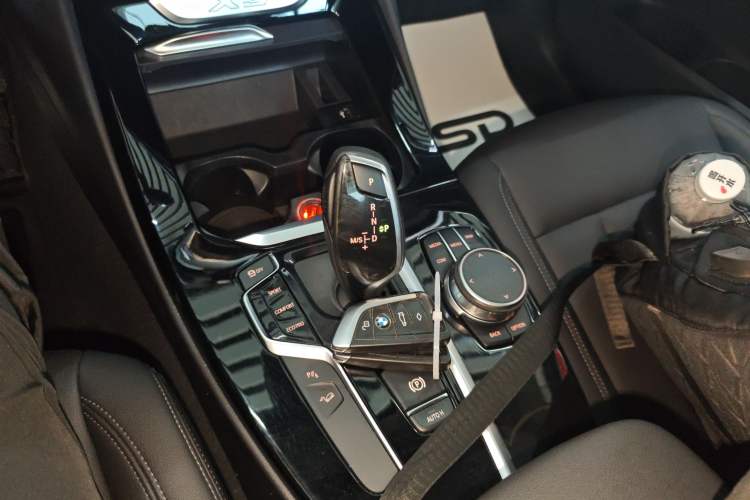 Used BMW X3 2018 xDrive25i Luxury Package China VI Emission Standard Gear Lever