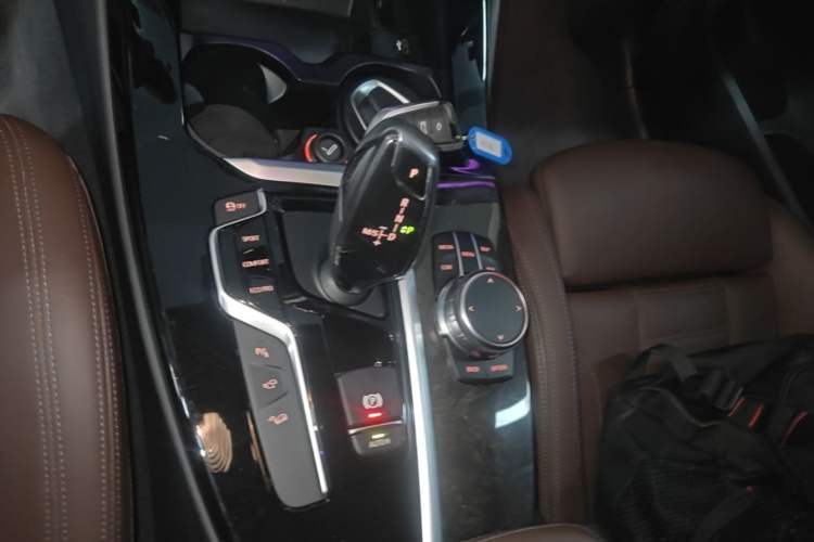 Used BMW X3 2018 xDrive30i Luxury Edition M Sport Package China VI Gear Lever