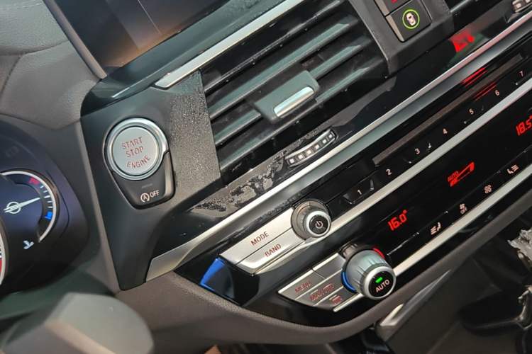 Used BMW X3 2018 xDrive25i M Sport Package China VI Interior 1