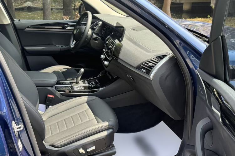 Used BMW X3 2018 xDrive25i Luxury Package China VI Emission Standard Interior 10