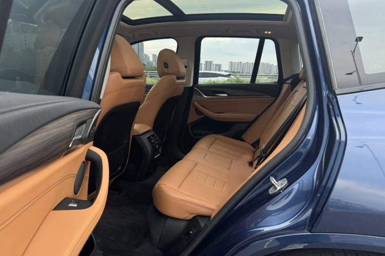 Used BMW X3 2018 xDrive28i Luxury Package China V Interior 12