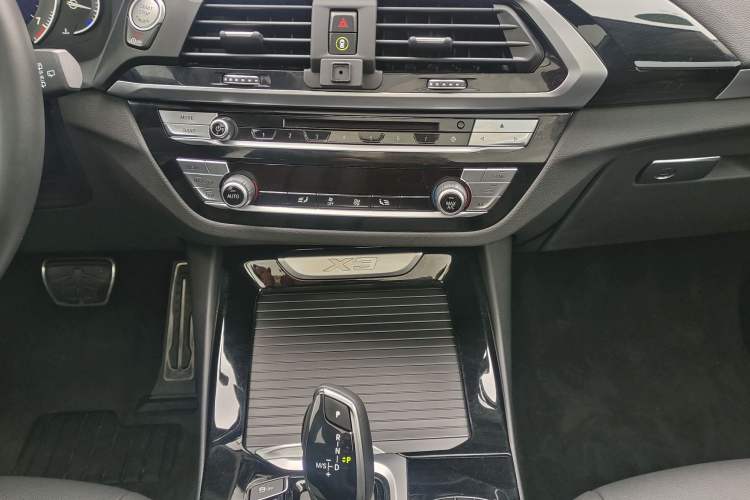 Used BMW X3 2018 xDrive25i M Sport Package China V Interior 3