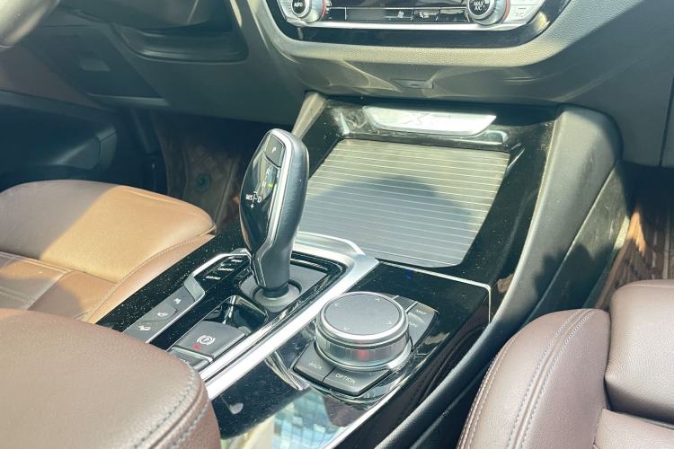 Used BMW X3 2018 xDrive28i M Sport Package China VI Interior 3