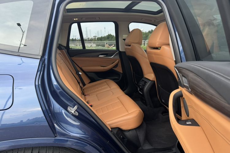 Used BMW X3 2018 xDrive28i Luxury Package China V Interior 5