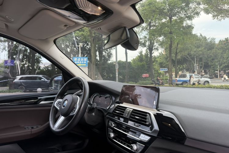 Used BMW X3 2018 xDrive25i M Sport Package China VI Interior 5