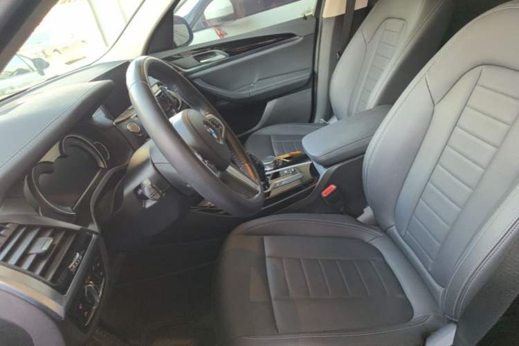 Used BMW X3 2018 xDrive25i M Sport Package China VI Left Front Seat