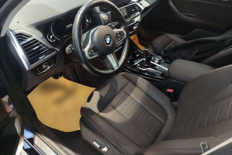 Used BMW X3 2018 xDrive25i M Sport Package China V Left Front Seat