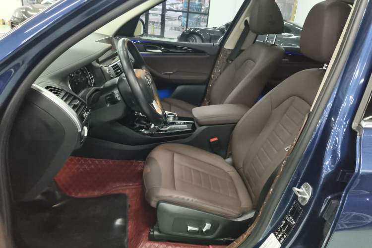 Used BMW X3 2018 xDrive25i Luxury Package China VI Emission Standard Left Front Seat