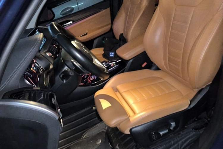 Used BMW X3 2018 xDrive30i Luxury Edition M Sport Package China VI Left Front Seat