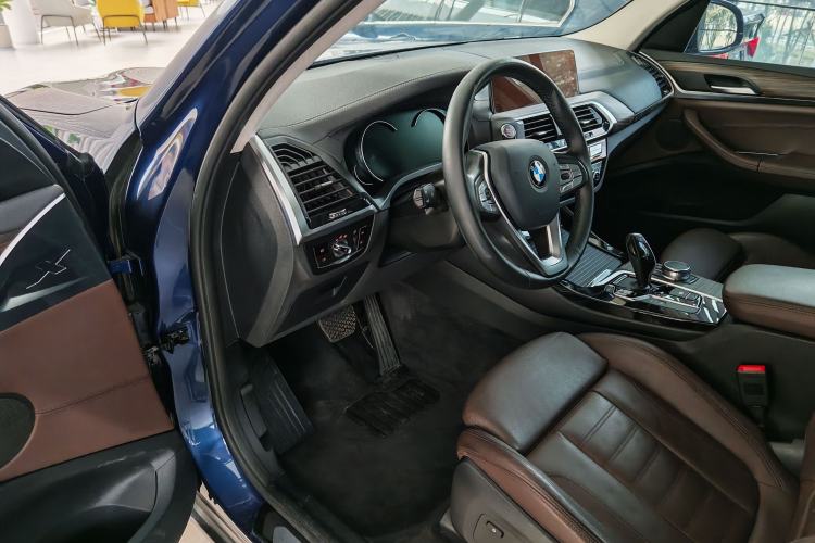 Used BMW X3 2018 xDrive28i Luxury Package China VI Emission Standard Left Front Seat