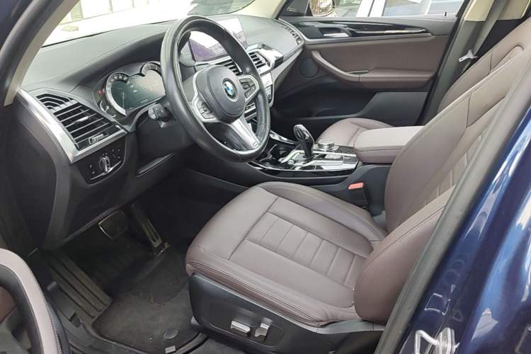 Used BMW X3 2018 xDrive25i M Sport Package China V Left Front Seat