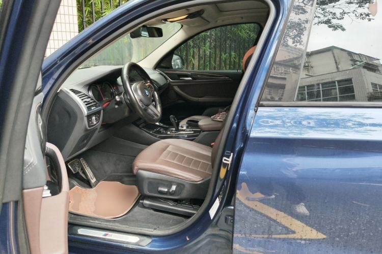 Used BMW X3 2018 xDrive25i M Sport Package China V Left Front Seat