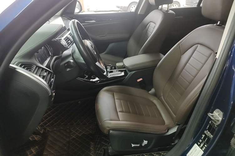 Used BMW X3 2018 xDrive25i M Sport Package China V Left Front Seat