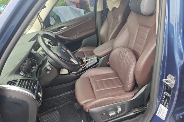 Used BMW X3 2018 xDrive28i Luxury Package China VI Emission Standard Left Front Seat
