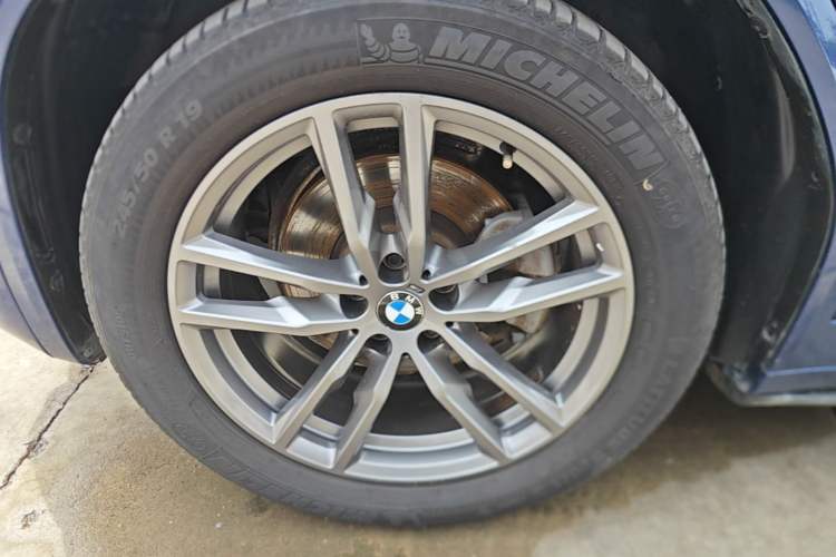Used BMW X3 2018 xDrive25i M Sport Package China VI Left Front Wheel Hub