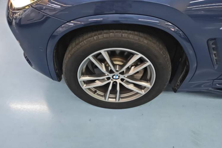 Used BMW X3 2018 xDrive28i M Sport Package China VI Left Front Wheel Hub
