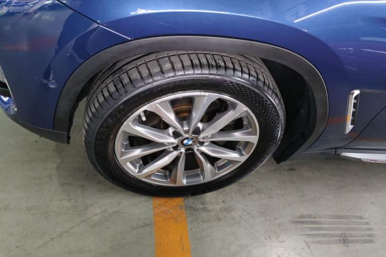 Used BMW X3 2018 xDrive25i Luxury Package China VI Emission Standard Left Front Wheel Hub