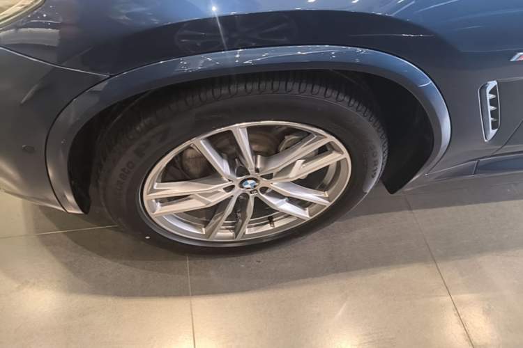 Used BMW X3 2018 xDrive30i Luxury Edition M Sport Package China VI Left Front Wheel Hub