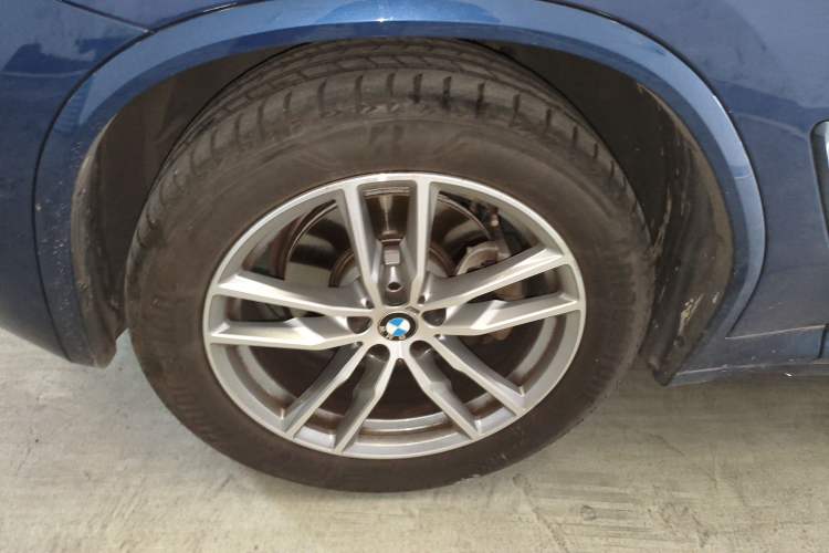 Used BMW X3 2018 xDrive30i Luxury Edition M Sport Package China VI Left Front Wheel Hub